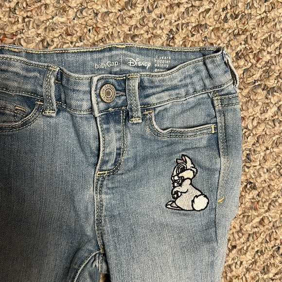 GAPKIDS BABY GAP KIDS & DISNEY BAMBI EMBROIDERED JEGGINGS JEANS size 2T - Picture 2 of 4